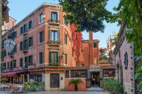 Гостиница Hotel La Fenice et Des Artistes  Венеция